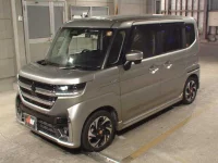 Suzuki SPACIA лот № 3 оценка 4.5  с аукциона в Японии 3