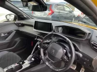 Peugeot 208 лот № 25222 оценка R  с аукциона в Японии 2