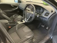 Volvo V40 лот № 2571 оценка 4  с аукциона в Японии 3