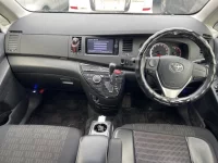 Toyota ISIS лот № 6228 оценка RA  с аукциона в Японии 3