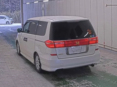 Honda ELYSION  с аукциона в Японии