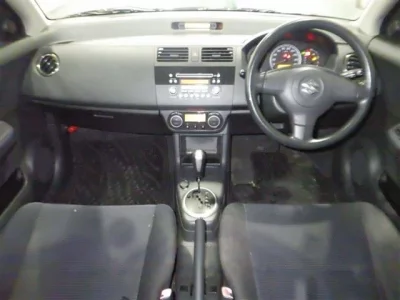 Suzuki SWIFT  с аукциона в Японии