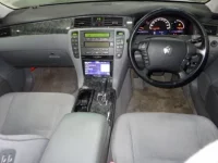 Toyota CROWN лот № 241 оценка R  с аукциона в Японии 2