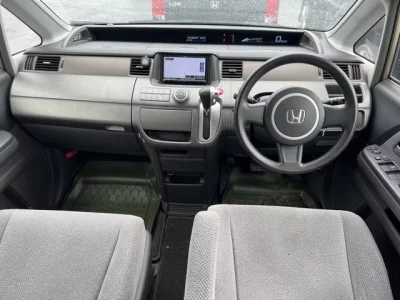 Honda STEP WAGON  с аукциона в Японии