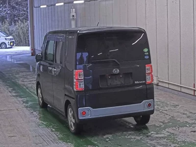 Daihatsu WAKE  с аукциона в Японии