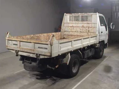 Toyota DYNA  с аукциона в Японии