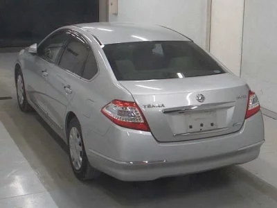 Nissan TEANA