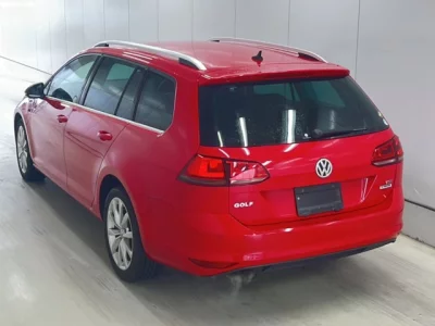 Volkswagen GOLF VARIANT  с аукциона в Японии