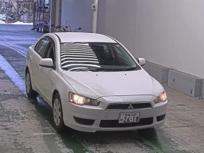 Mitsubishi GALANT FORTIS  с аукциона в Японии