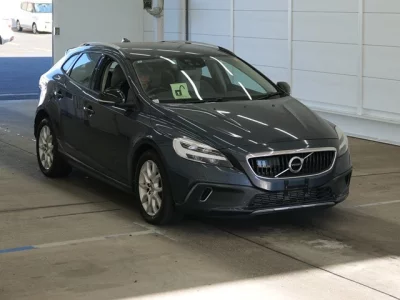 Volvo V40  с аукциона в Японии