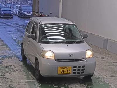 Daihatsu Esse