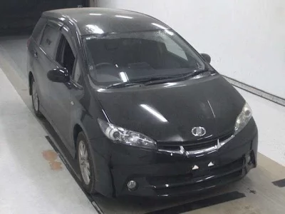 Toyota WISH  с аукциона в Японии