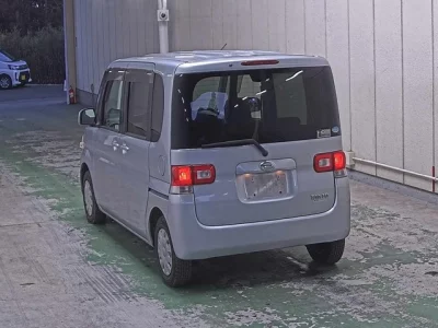 Daihatsu TANTO  с аукциона в Японии
