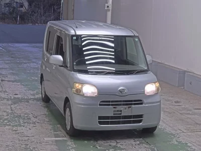 Daihatsu TANTO  с аукциона в Японии
