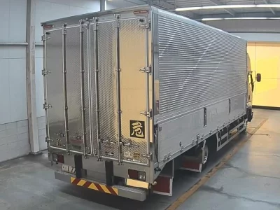 Isuzu FORWARD  с аукциона в Японии