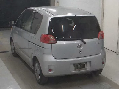 Toyota PORTE  с аукциона в Японии