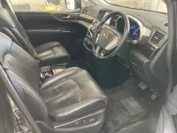 Nissan ELGRAND лот № 2615 оценка 3  с аукциона в Японии 3