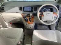 Toyota ISIS лот № 394 оценка 3.5  с аукциона в Японии 3