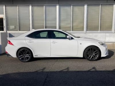 Lexus IS  с аукциона в Японии