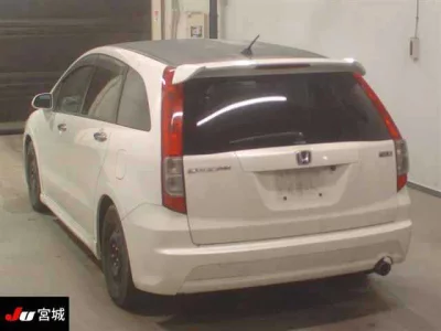 Honda STREAM  с аукциона в Японии