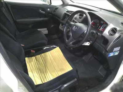 Honda STREAM  с аукциона в Японии