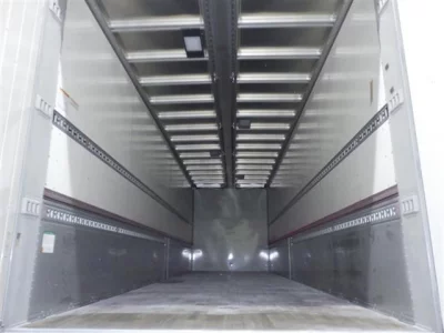 Mitsubishi FUSO TRUCK  с аукциона в Японии