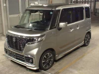 Suzuki SPACIA лот № 52 оценка R  с аукциона в Японии 3