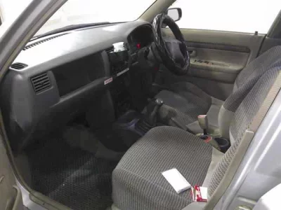 Mazda DEMIO  с аукциона в Японии