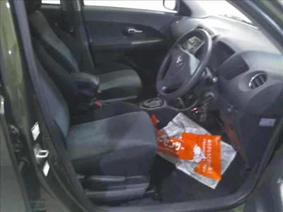 Toyota IST  с аукциона в Японии