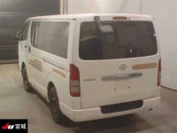 Toyota HIACE VAN лот № 4212 оценка R  с аукциона в Японии 1