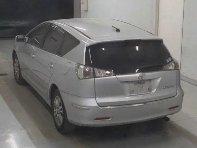 Toyota CALDINA  с аукциона в Японии