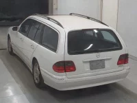 Mercedes-Benz E CLASS WAGON лот № 5338 оценка 3  с аукциона в Японии 1