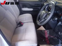 Daihatsu MOVE лот № 9136 оценка 5  с аукциона в Японии 8