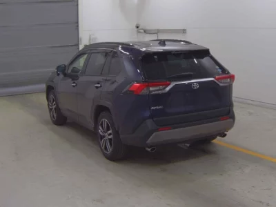 Toyota RAV4  с аукциона в Японии