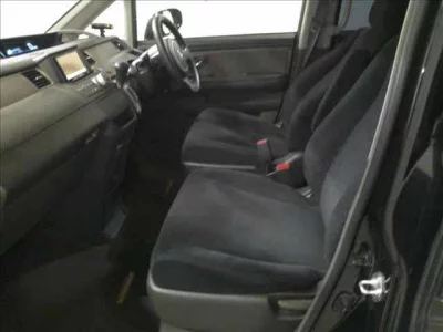 Honda STEP WAGON  с аукциона в Японии