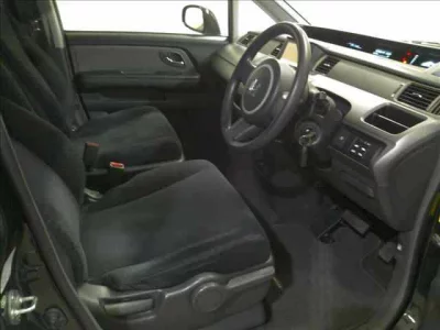 Honda STEP WAGON  с аукциона в Японии