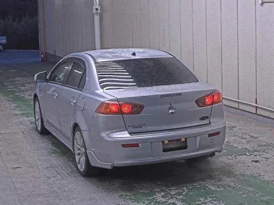 Mitsubishi GALANT FORTIS  с аукциона в Японии