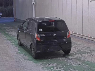 Toyota PIXIS EPOCH  с аукциона в Японии