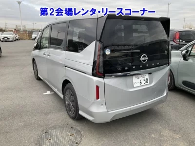 Nissan SERENA  с аукциона в Японии