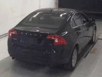 Volvo S60 лот № 3050 оценка 4  с аукциона в Японии 4