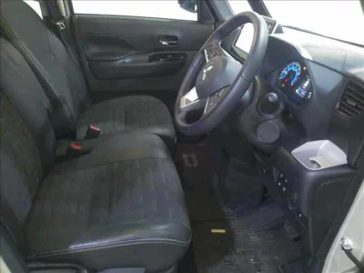 Mitsubishi DELICA MINI  с аукциона в Японии