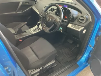 Mazda AXELA  с аукциона в Японии