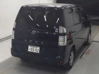 Toyota VOXY лот № 5353 оценка 3  с аукциона в Японии 3