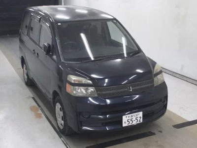 Toyota VOXY  с аукциона в Японии