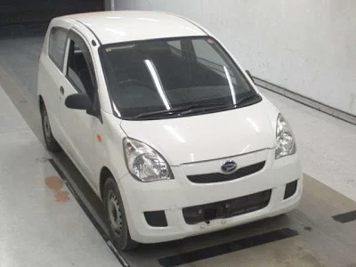 Daihatsu MIRA  с аукциона в Японии