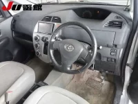 Toyota RACTIS лот № 9701 оценка 3.5  с аукциона в Японии 2