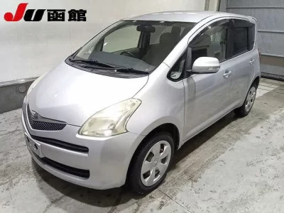 Toyota RACTIS  с аукциона в Японии