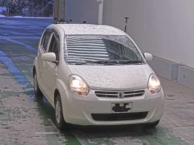 Toyota PASSO  с аукциона в Японии