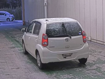 Toyota PASSO  с аукциона в Японии