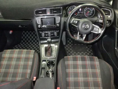 Volkswagen GOLF  с аукциона в Японии
